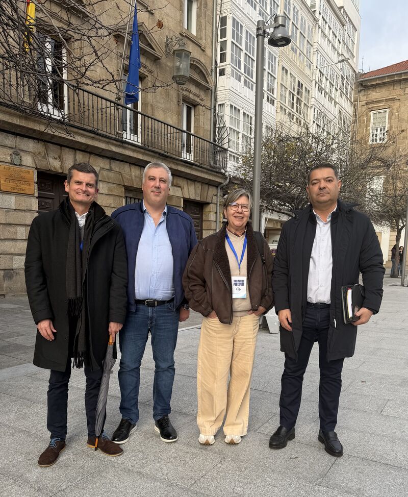 Encuentro de AXOMAGA con Juan Antonio Rojas en A Coruña