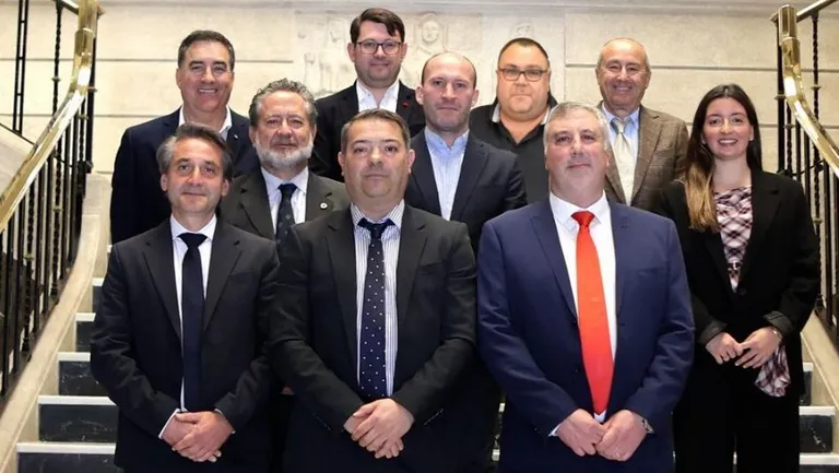 La asociación gallega de jefes de máquinas de la mercante creará un observatorio de la profesión